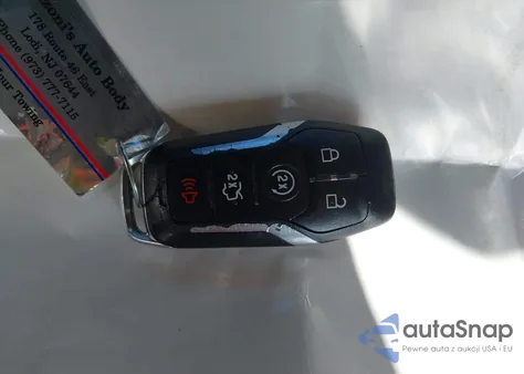 2016 Ford Mustang Ecoboost z USA, uszkodzony, nr VIN 1FA6P8TH4G5325680